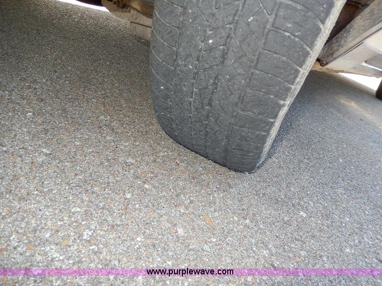 image for item H9607 1988 Cadillac Brougham