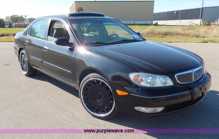 image for item H9608 2001 Infiniti I30