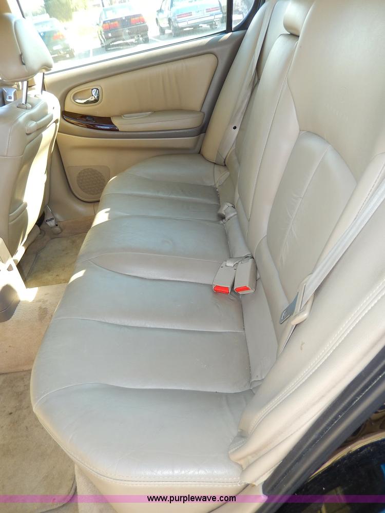 image for item H9608 2001 Infiniti I30