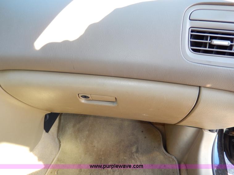 image for item H9608 2001 Infiniti I30