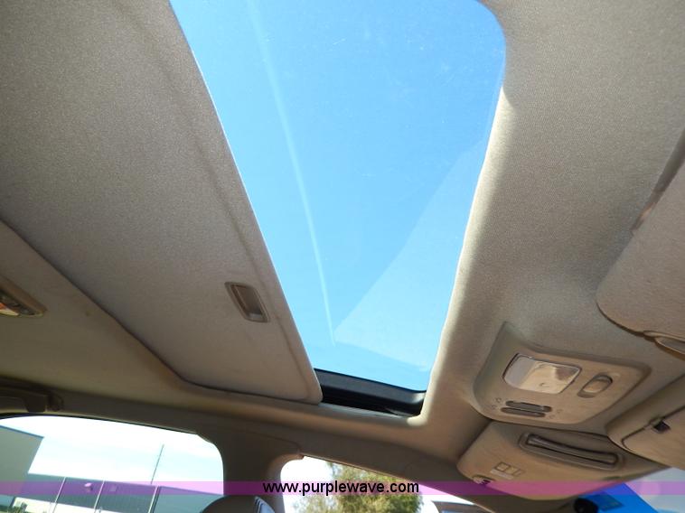 image for item H9608 2001 Infiniti I30