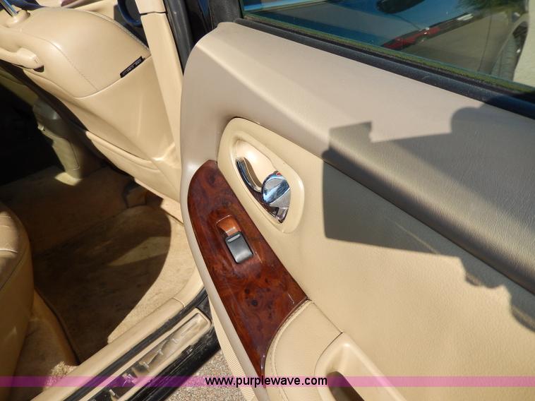 image for item H9608 2001 Infiniti I30