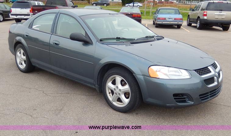 image for item H9610 2006 Dodge Stratus SXT