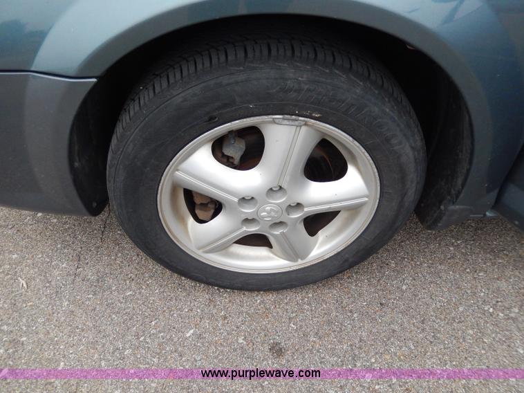 image for item H9610 2006 Dodge Stratus SXT