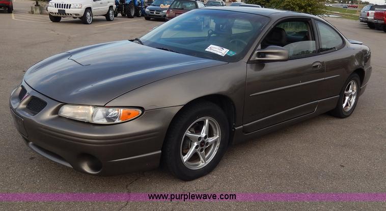 image for item H9611 2002 Pontiac Grand Prix GT