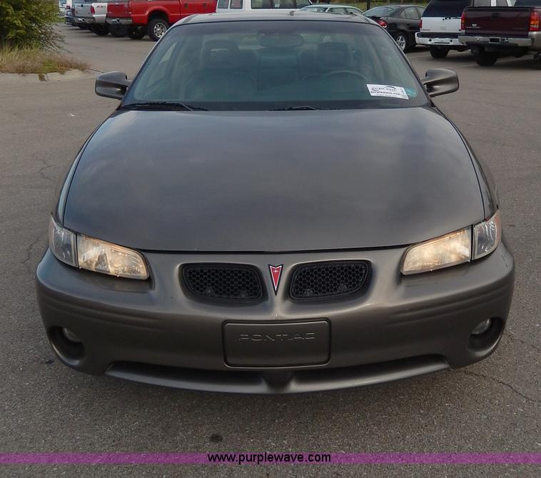 image for item H9611 2002 Pontiac Grand Prix GT