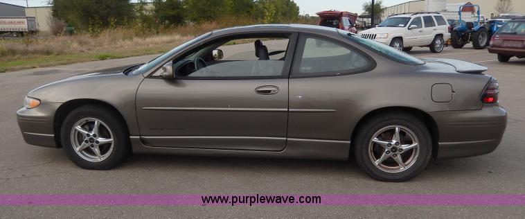 image for item H9611 2002 Pontiac Grand Prix GT
