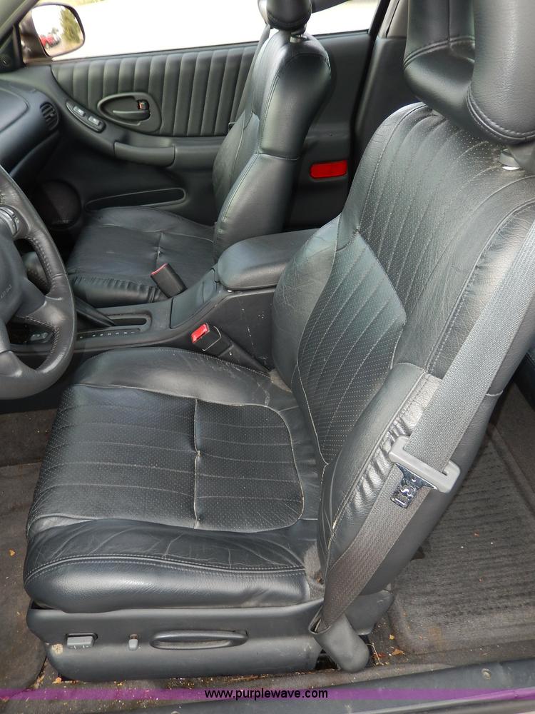 image for item H9611 2002 Pontiac Grand Prix GT