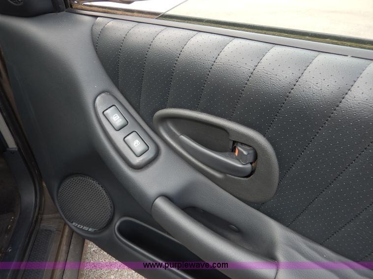 image for item H9611 2002 Pontiac Grand Prix GT