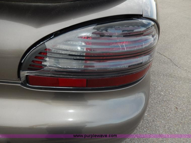 image for item H9611 2002 Pontiac Grand Prix GT