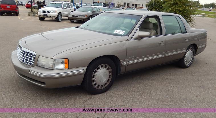 image for item H9612 1999 Cadillac DeVille