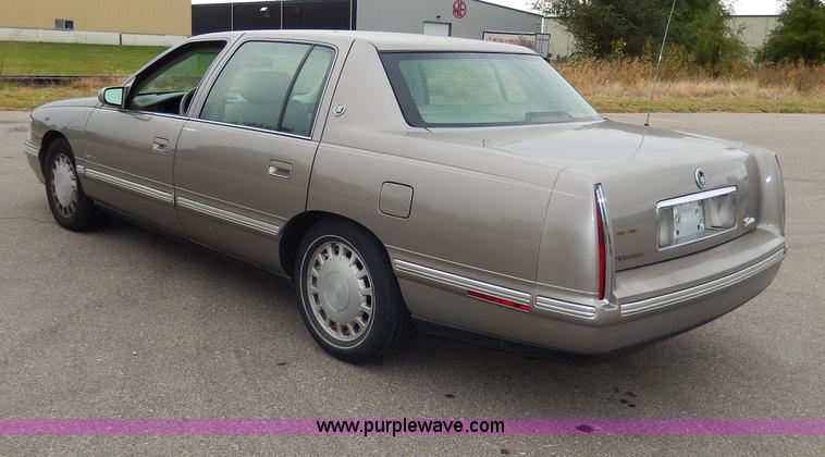image for item H9612 1999 Cadillac DeVille