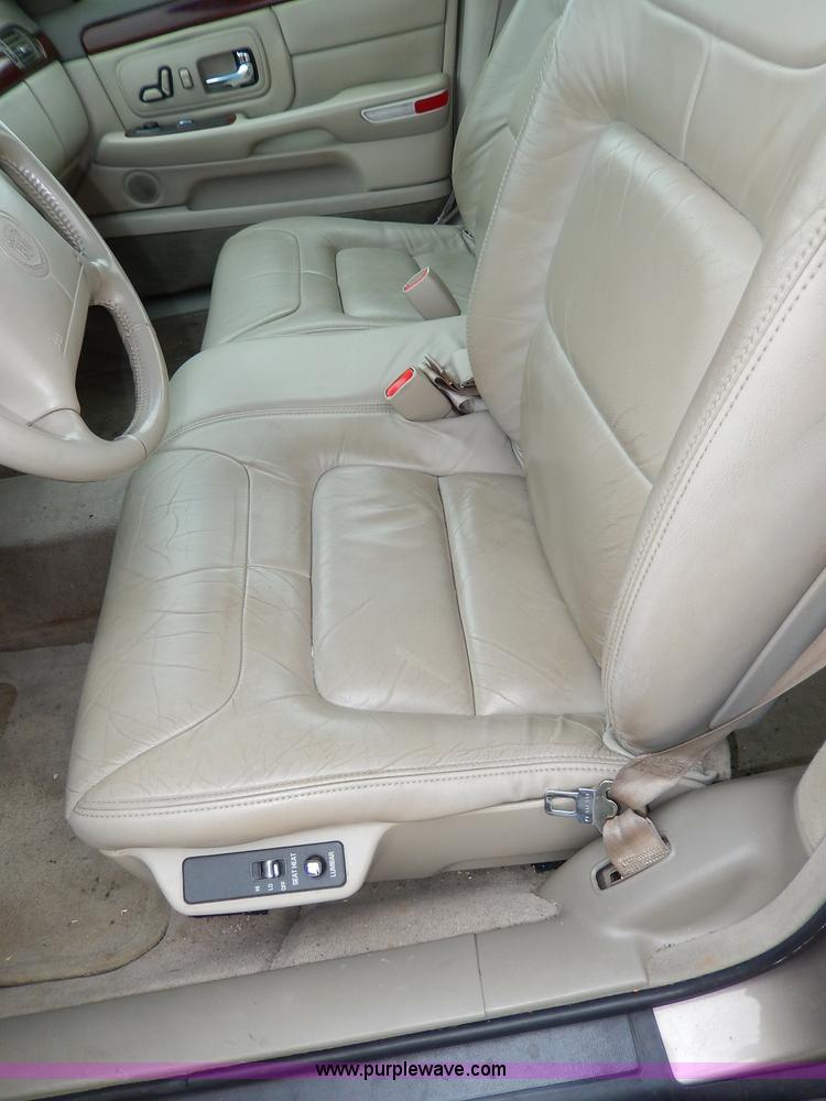 image for item H9612 1999 Cadillac DeVille