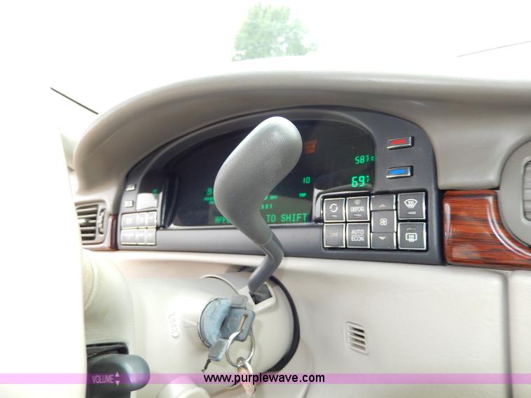 image for item H9612 1999 Cadillac DeVille