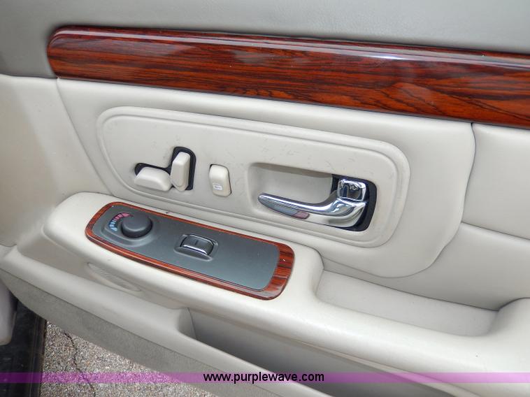 image for item H9612 1999 Cadillac DeVille