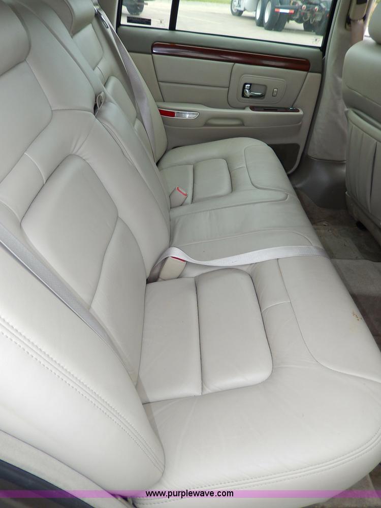 image for item H9612 1999 Cadillac DeVille