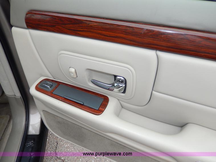 image for item H9612 1999 Cadillac DeVille