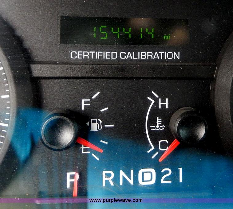 image for item H9613 2006 Ford Crown Victoria Police Interceptor