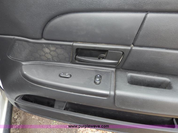 image for item H9613 2006 Ford Crown Victoria Police Interceptor