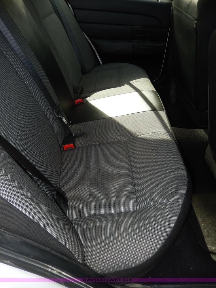 image for item H9613 2006 Ford Crown Victoria Police Interceptor