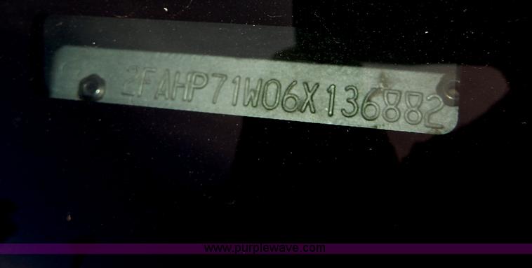 image for item H9613 2006 Ford Crown Victoria Police Interceptor