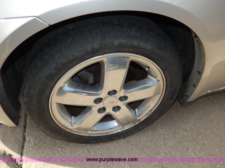 image for item H9618 2005 Pontiac G6 GT