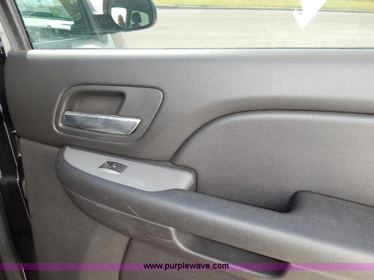 image for item H9620 2009 Chevrolet Tahoe Police Special Service SUV