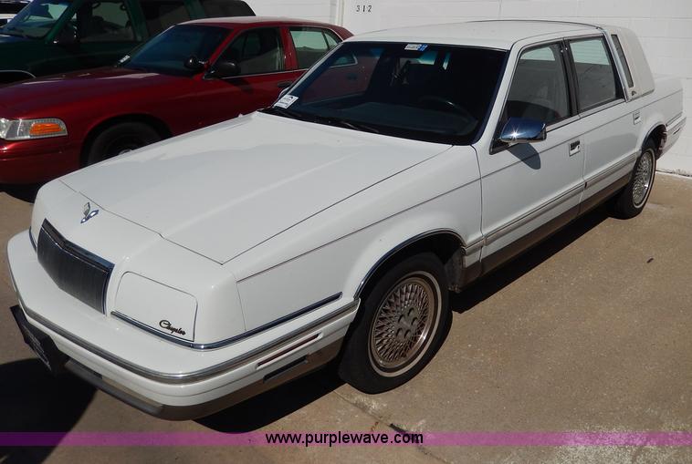 image for item H9621 1993 Chrysler Fifth Avenue