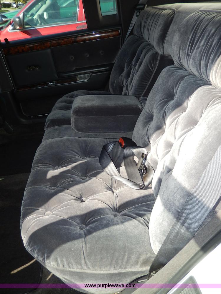 image for item H9621 1993 Chrysler Fifth Avenue