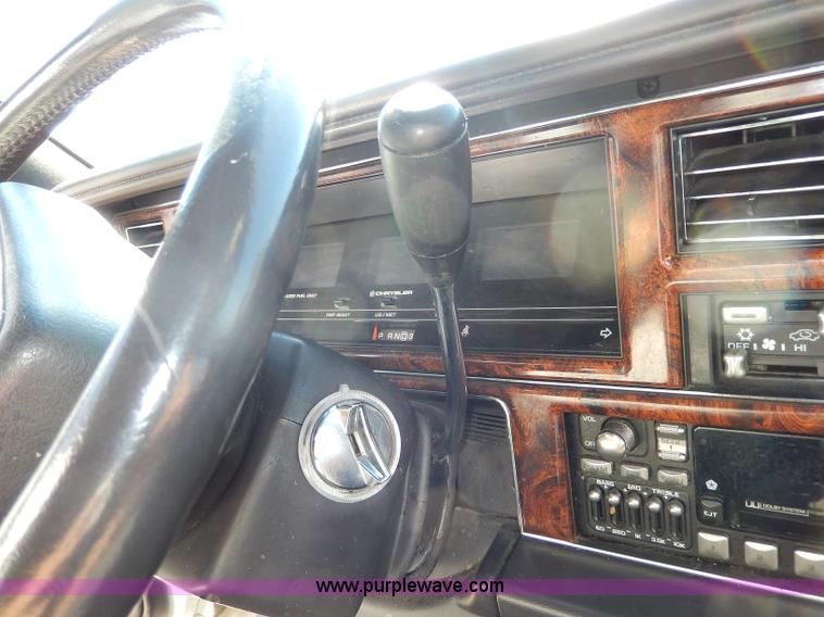 image for item H9621 1993 Chrysler Fifth Avenue