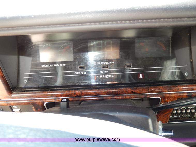 image for item H9621 1993 Chrysler Fifth Avenue