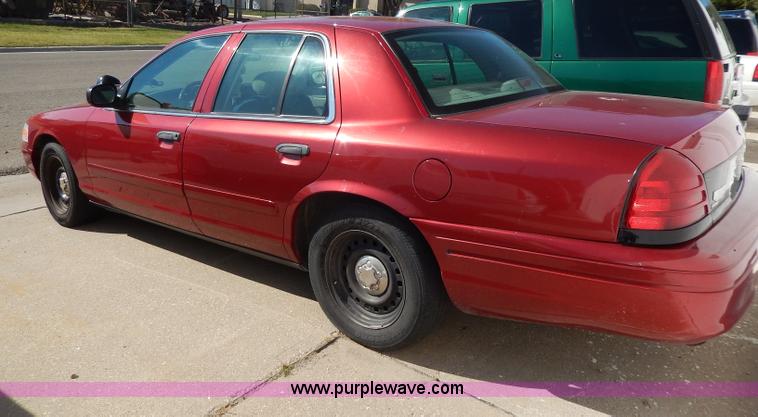 image for item H9622 2001 Ford Crown Victoria Police Interceptor