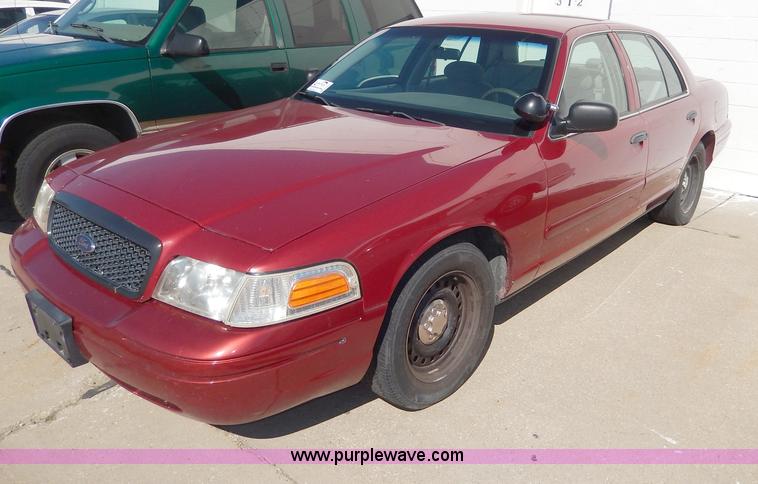 image for item H9622 2001 Ford Crown Victoria Police Interceptor
