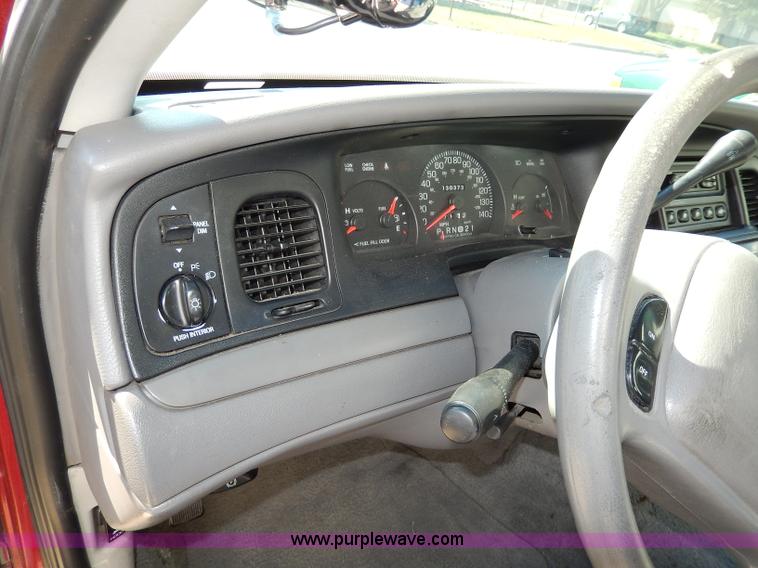 image for item H9622 2001 Ford Crown Victoria Police Interceptor