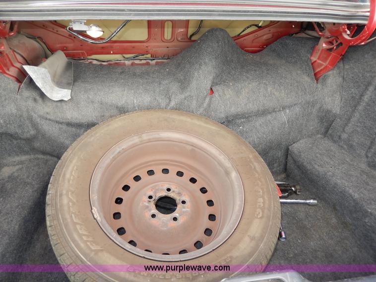 image for item H9622 2001 Ford Crown Victoria Police Interceptor