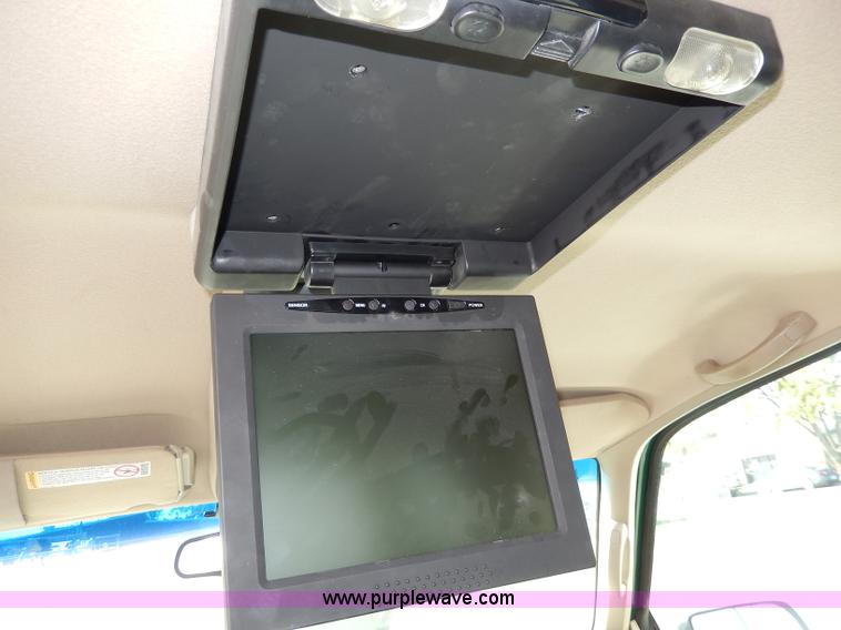 image for item H9623 1999 Chevrolet Tahoe LS SUV