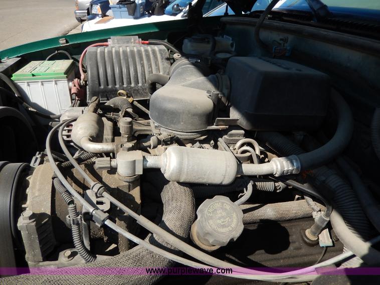 image for item H9623 1999 Chevrolet Tahoe LS SUV