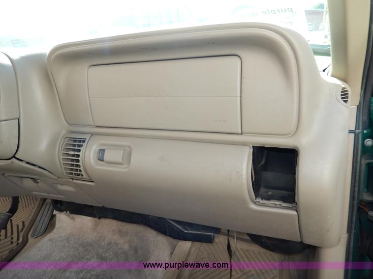 image for item H9623 1999 Chevrolet Tahoe LS SUV