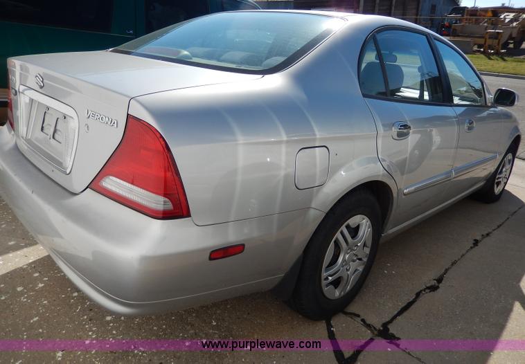 image for item H9624 2004 Suzuki Verona