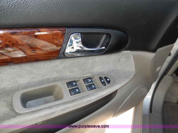 image for item H9624 2004 Suzuki Verona