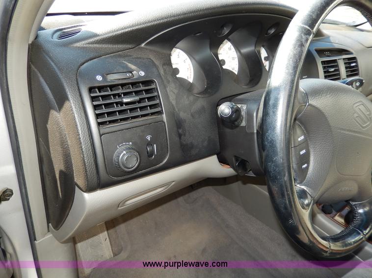 image for item H9624 2004 Suzuki Verona