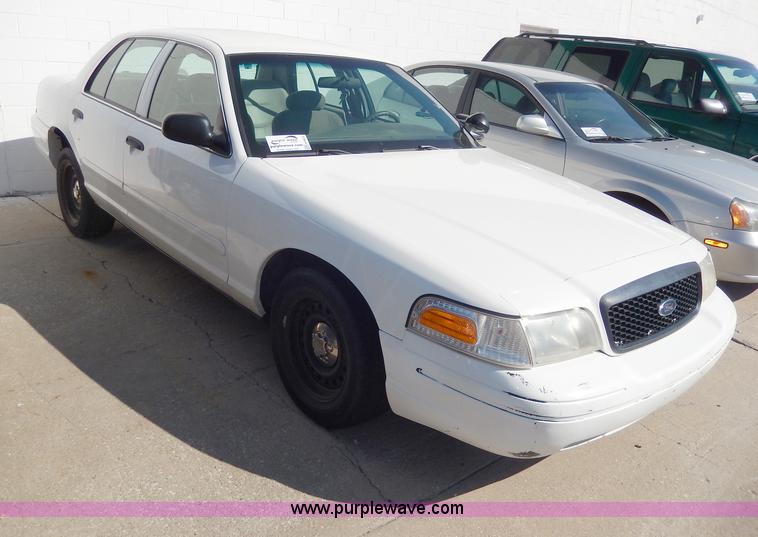 image for item H9625 2001 Ford Crown Victoria Police Interceptor