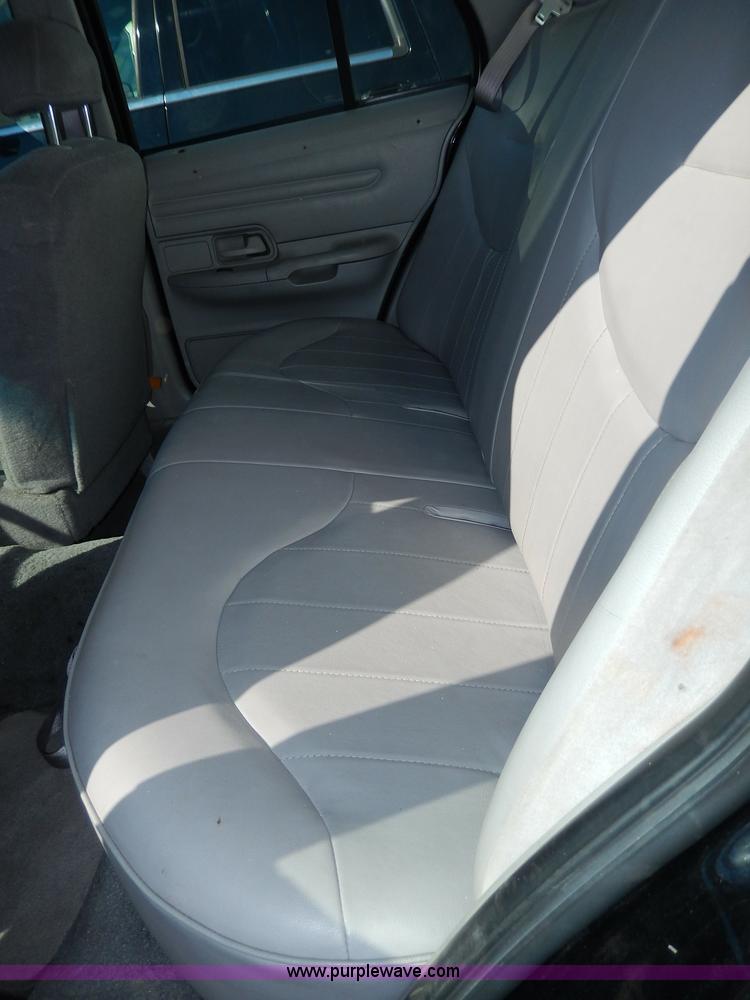 image for item H9625 2001 Ford Crown Victoria Police Interceptor