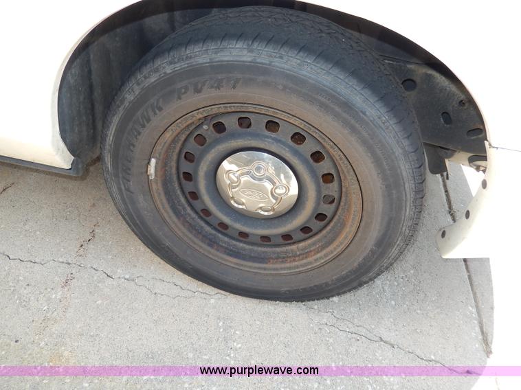 image for item H9625 2001 Ford Crown Victoria Police Interceptor