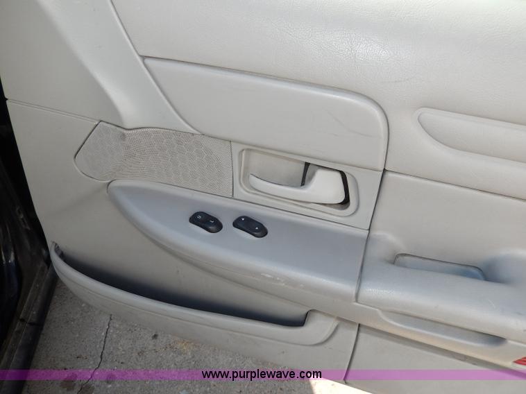 image for item H9625 2001 Ford Crown Victoria Police Interceptor