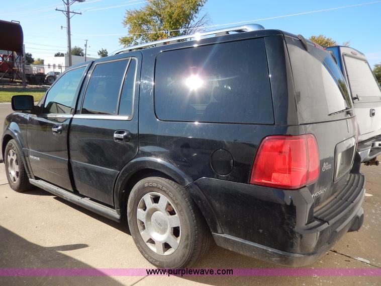 image for item H9626 2006 Lincoln Navigator Limited Edition SUV