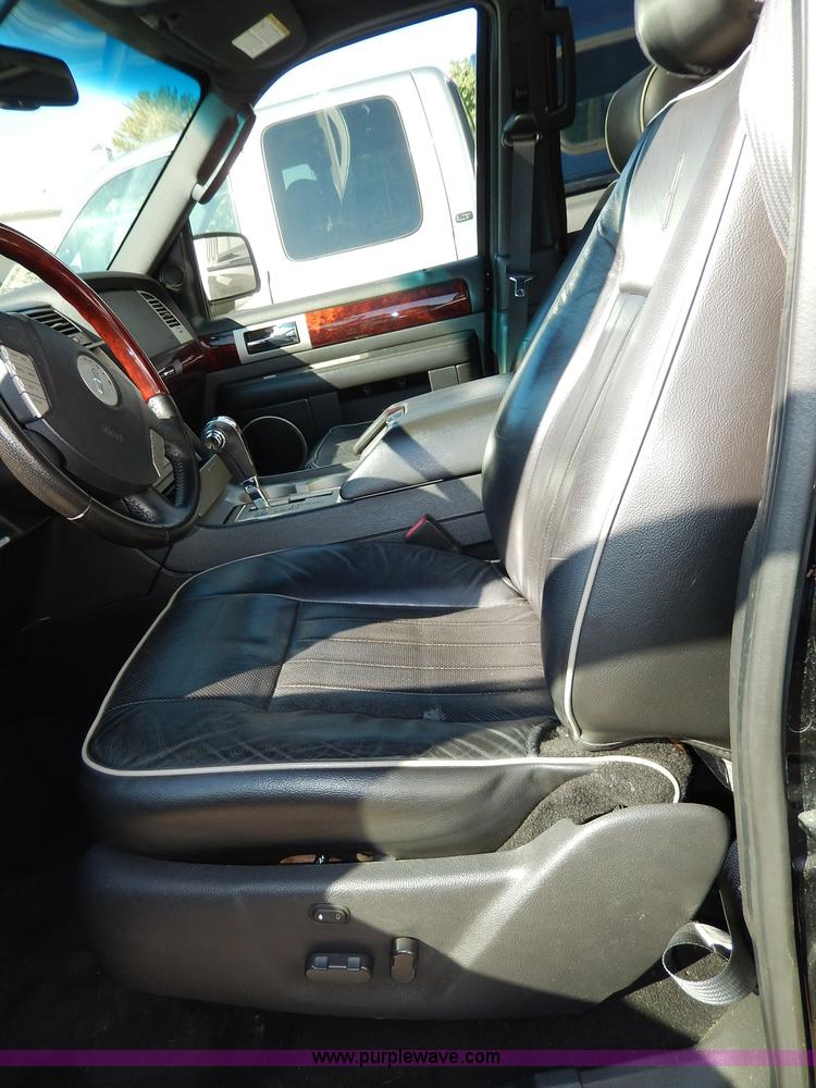 image for item H9626 2006 Lincoln Navigator Limited Edition SUV