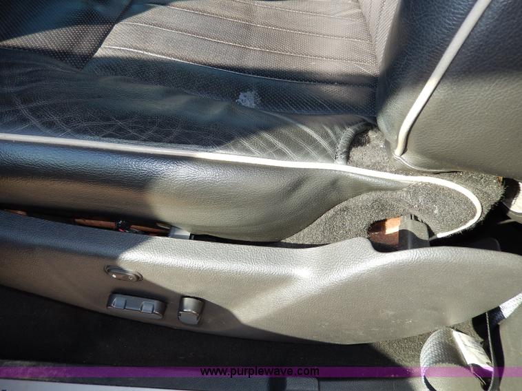 image for item H9626 2006 Lincoln Navigator Limited Edition SUV