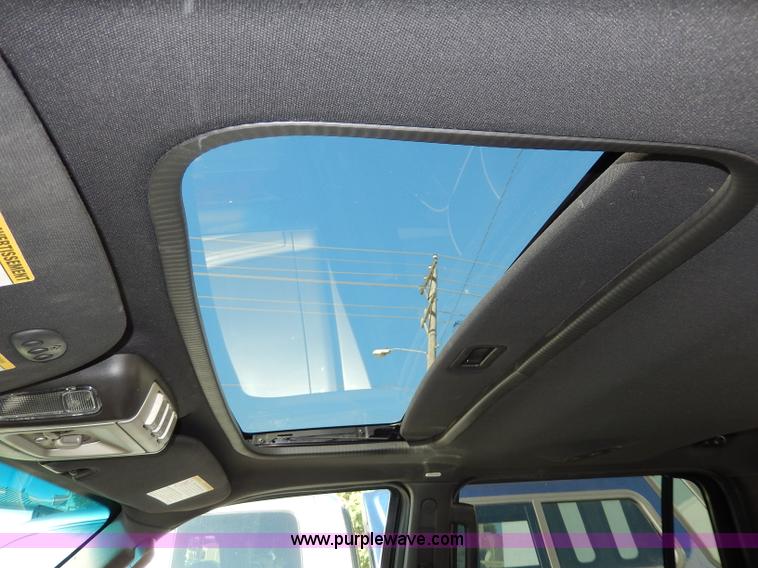 image for item H9626 2006 Lincoln Navigator Limited Edition SUV