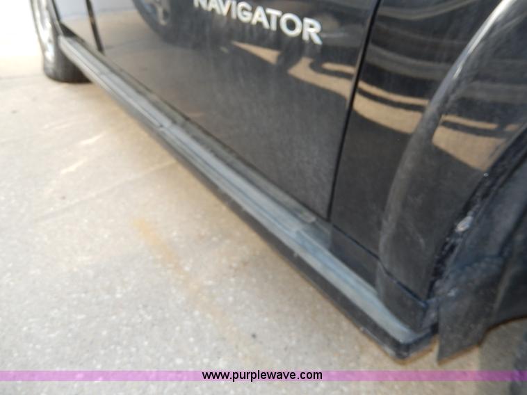 image for item H9626 2006 Lincoln Navigator Limited Edition SUV